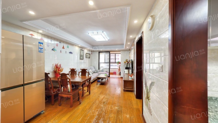 溪湾雅苑一区二手房实景图