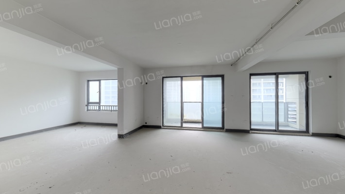 澜沁臻品府北区二手房实景图