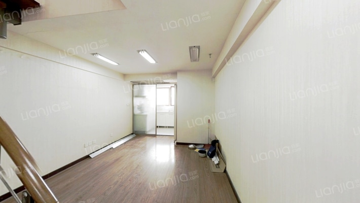 君临大厦二手房实景图