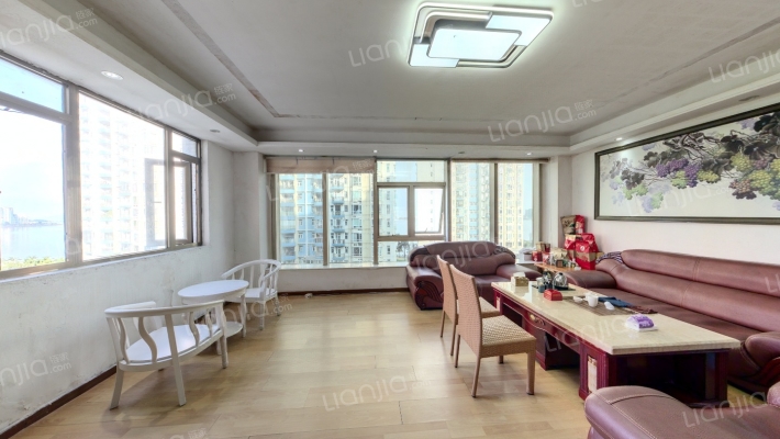 海湾豪苑二手房实景图