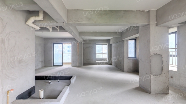 龙馨锦苑二手房实景图