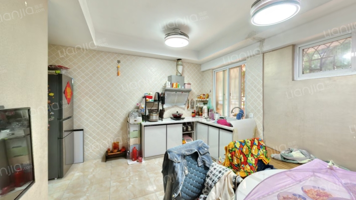 都市芳庭二手房实景图