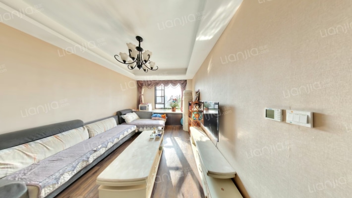 上置雅宾利二手房实景图