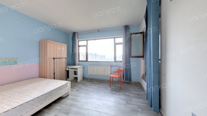 碧水蓝天二手房实景图