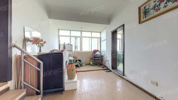 钢花村街117社区二手房实景图