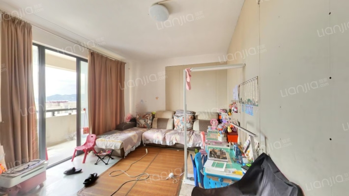 龙华苑二手房实景图