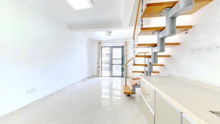 枫丹白鹭园二手房实景图