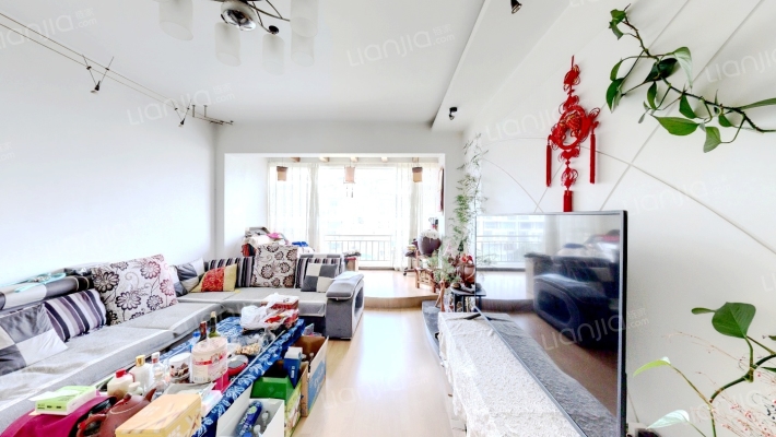 红河谷小区二手房实景图