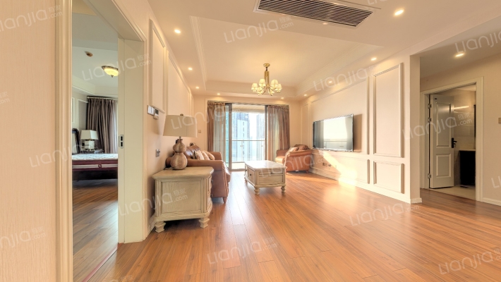 复地金融岛二手房实景图