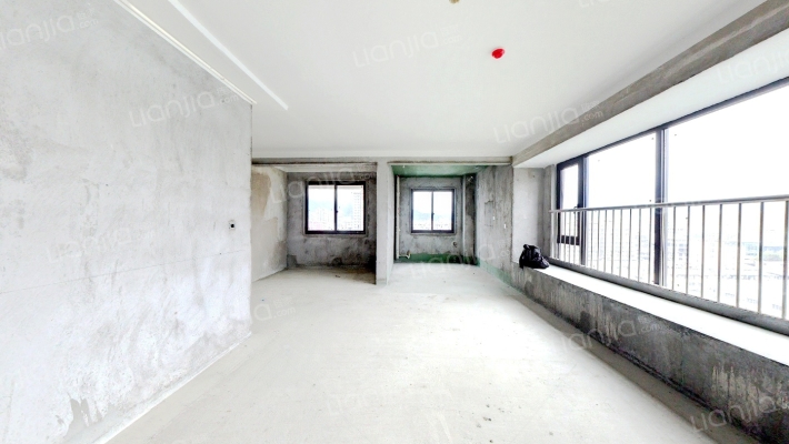 瑞鑫翡丽名筑二手房实景图