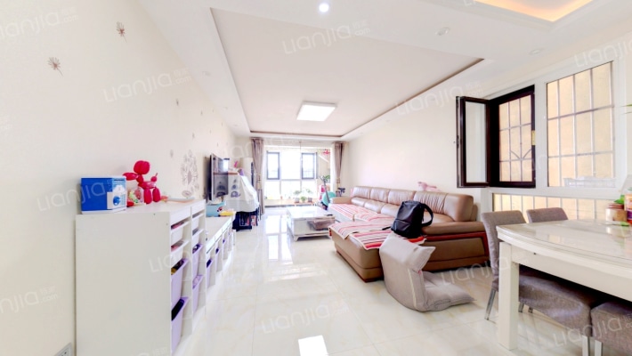 溪水雅地尚著二手房实景图