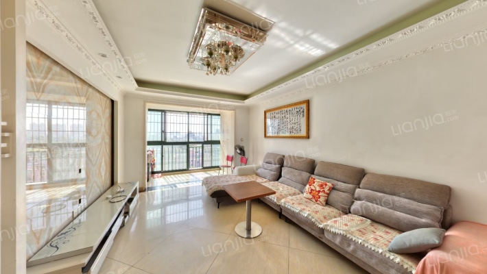 龙瑞尚苑二手房实景图