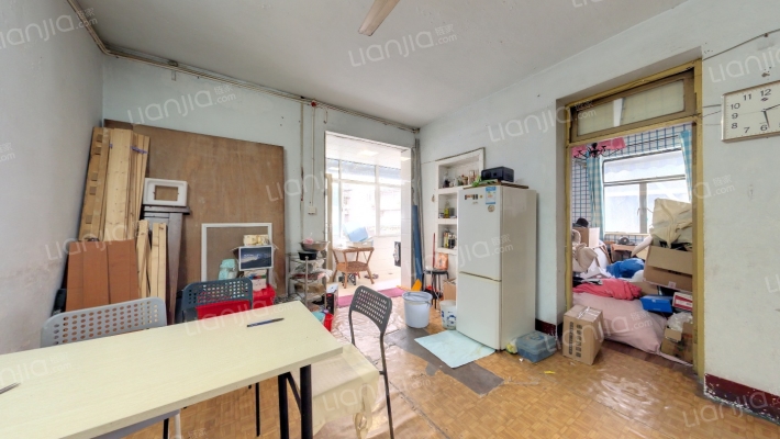 镋钯街74号院二手房实景图