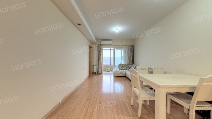 万科城嘉兰苑二手房实景图