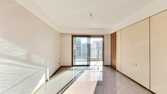 中山宝龙城二手房实景图