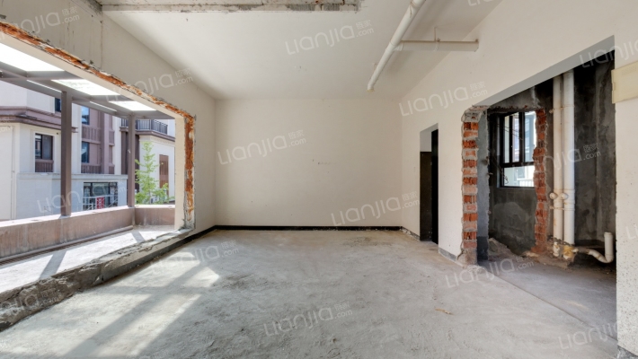 金辉泊舍二手房实景图