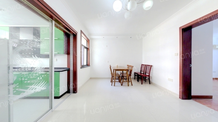 嘉宝花园二期二手房实景图