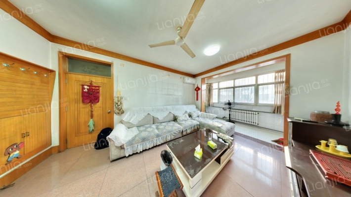 金鹰小区二手房实景图