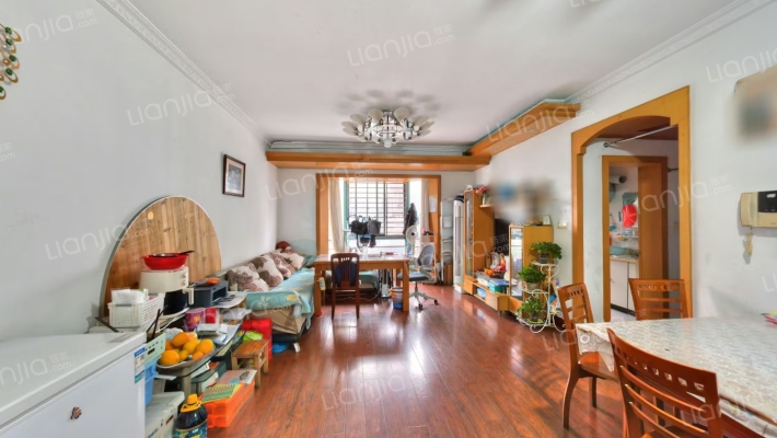 银达雅居二手房实景图