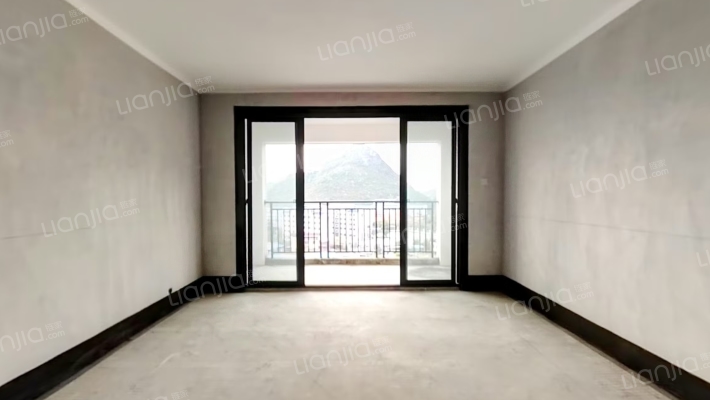 翡翠潮庭二手房实景图