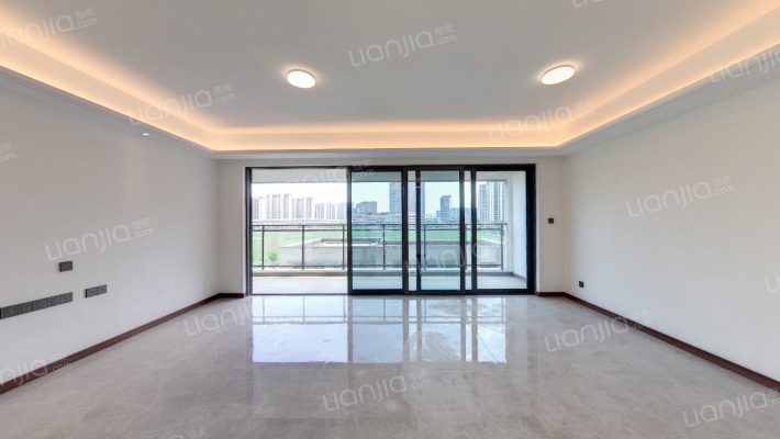 卓越洋湖晴翠二手房实景图