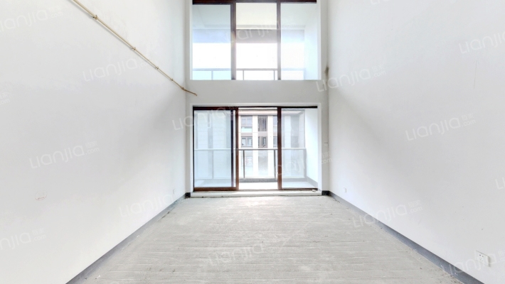 钱江彩虹墅二手房实景图