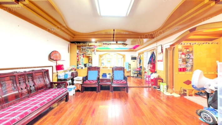 温泉苑二手房实景图