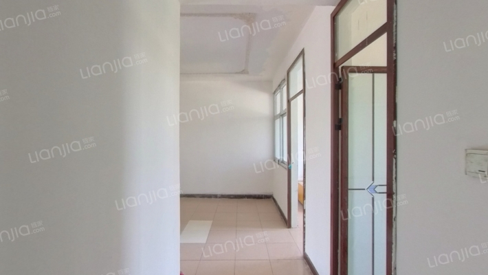 罗城头住宅楼二手房实景图