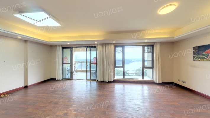 万科虹溪诺雅二手房实景图