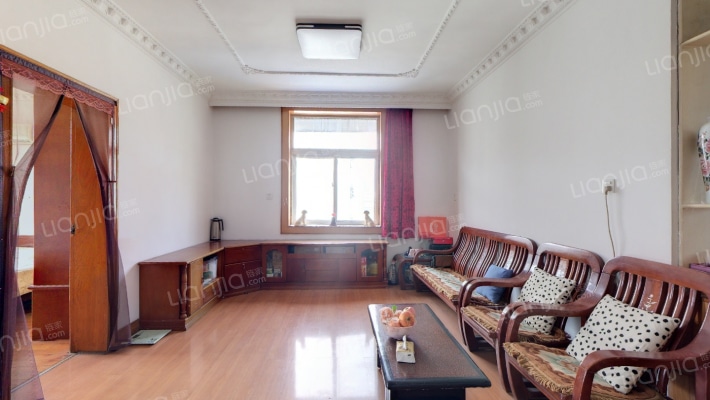 银河里二手房实景图