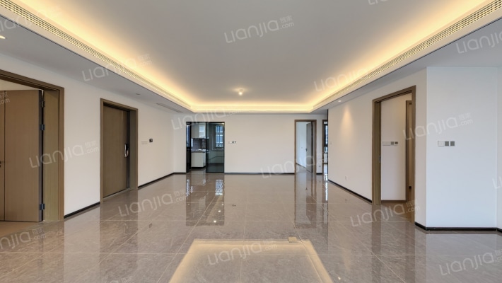 保利湖光印二手房实景图