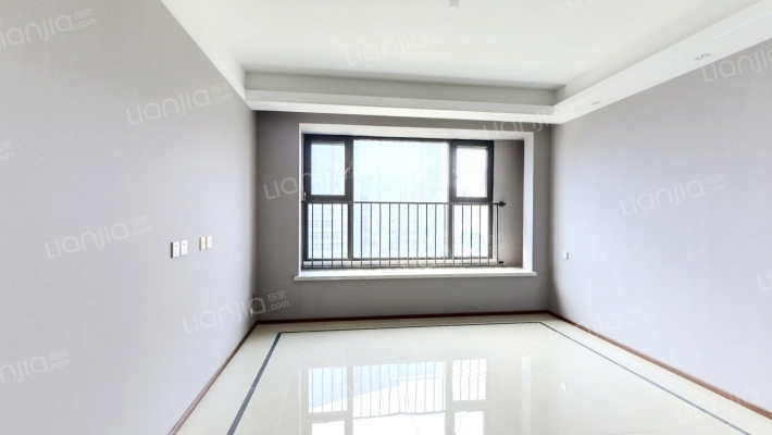 华远海蓝城二手房实景图