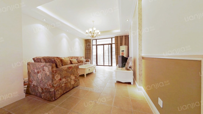 思念果岭国际社区二期湖光山色二手房实景图