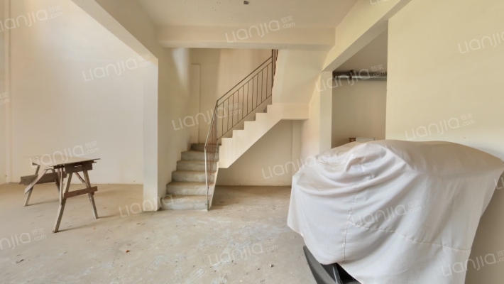 绿地城南岛太白湖畔C区二手房实景图