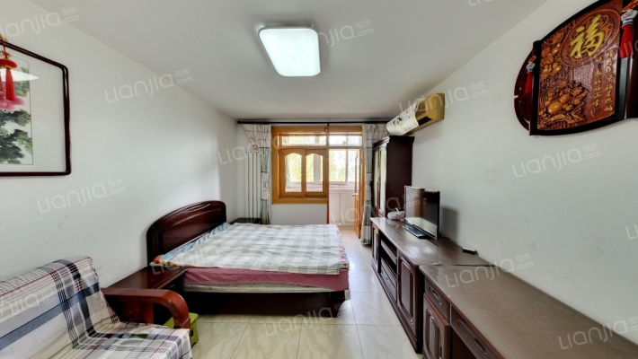 植物园东里二手房实景图