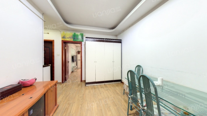 中级人民法院宿舍二手房实景图