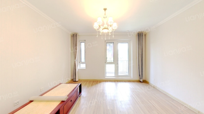 青岛小镇林溪西区二手房实景图