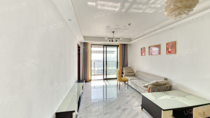 绿地海湾思海苑二手房实景图