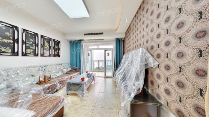 颜龙山水城二手房实景图