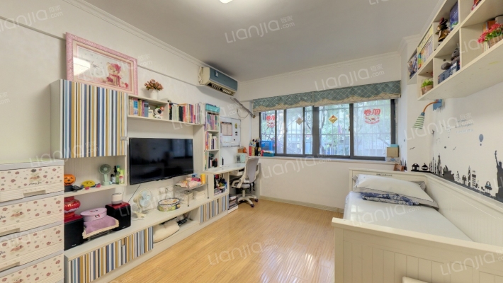 金鹏大厦二手房实景图