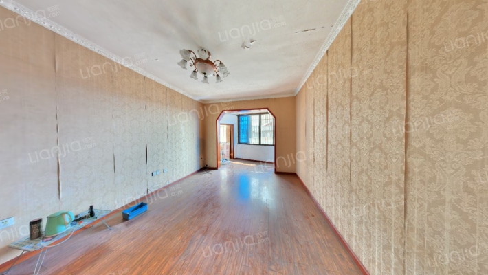 双发巷102号二手房实景图