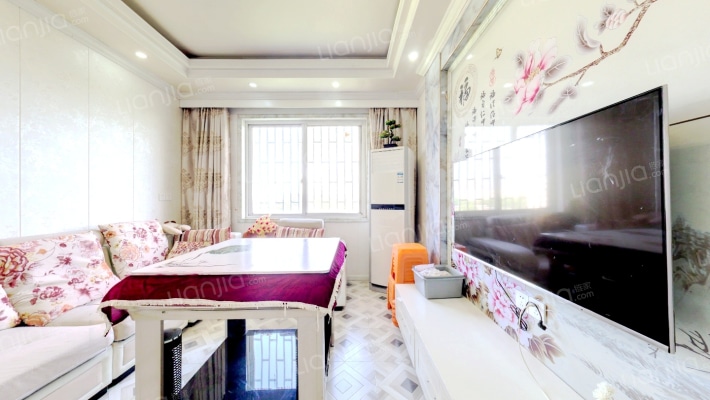 新兴小区二手房实景图