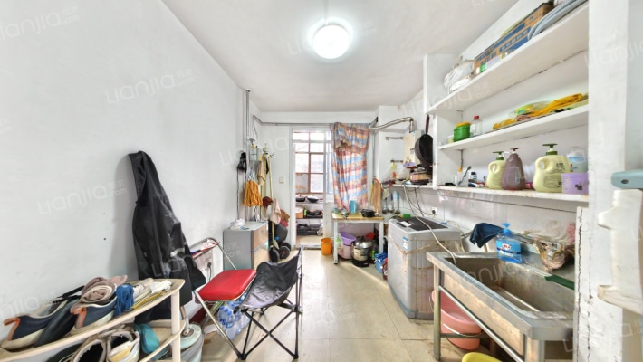 甘肃六建集团皋兰路物业小区二手房实景图