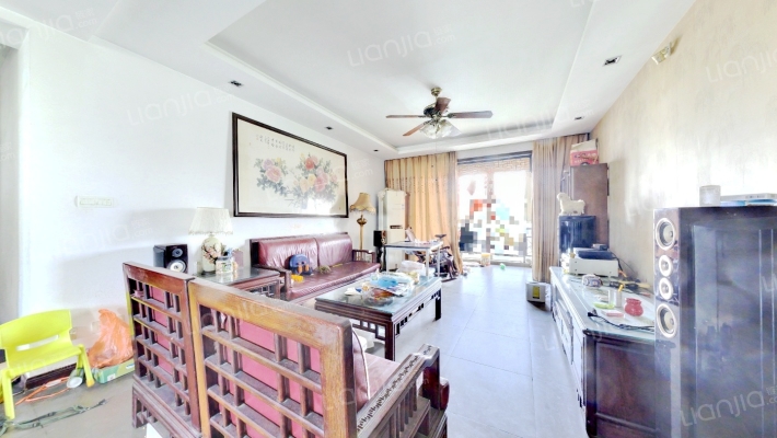 天辰花园二手房实景图