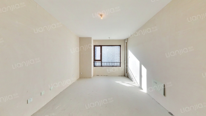 中铁逸都E区二手房实景图