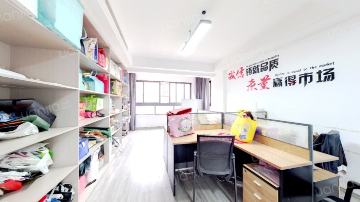 华鸿中央原墅二手房实景图