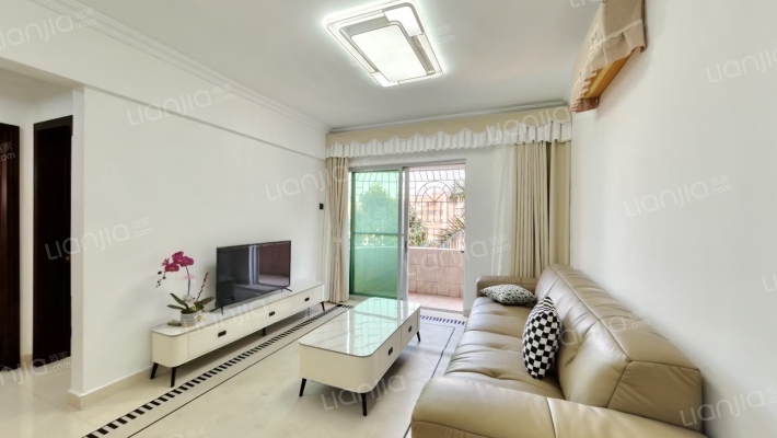 龙威花园二手房实景图