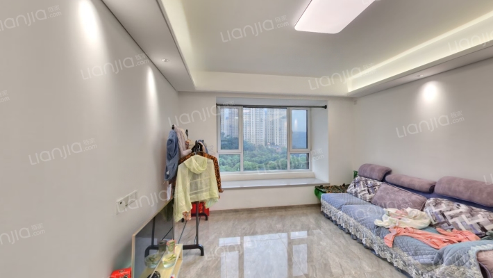 保利时代C11区二手房实景图