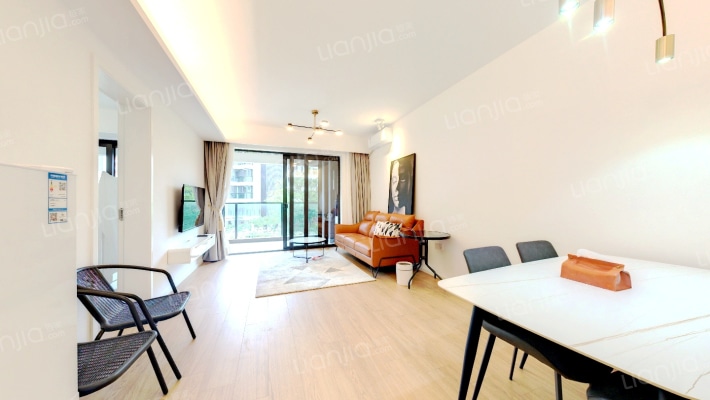 华润小径湾三期二手房实景图