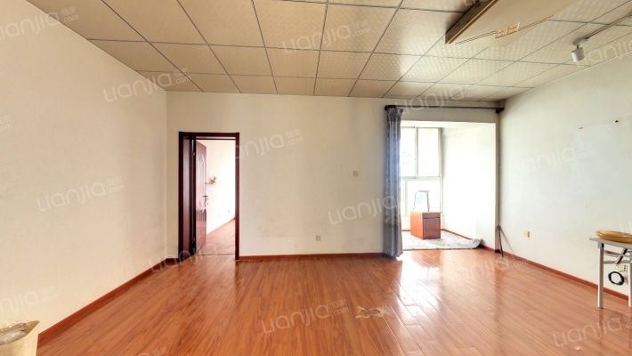 京津花园A区二手房实景图